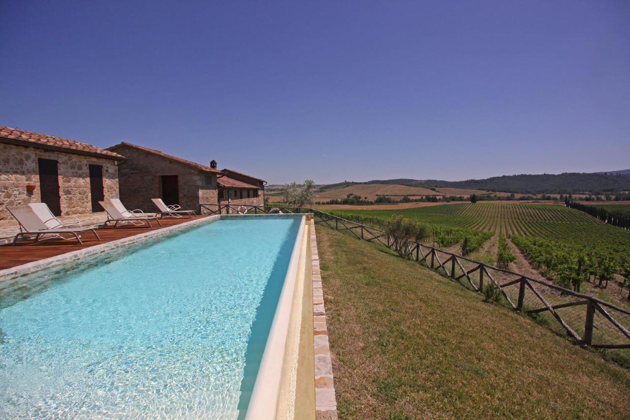 Agriturismo Casale Dello Sparviero Castellina in Chianti Exterior photo